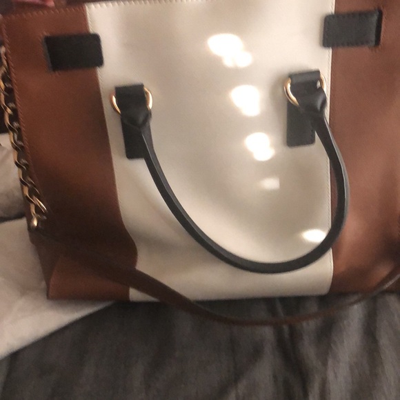 Michael Kors Hamilton Handbag - Picture 4 of 5